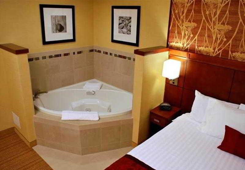 Courtyard Lima Hotel Quarto foto